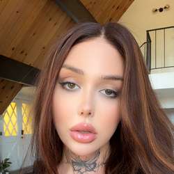 123Candice's Chat & Dating Profile