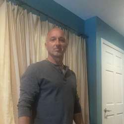 4realguy35673's Chat & Dating Profile
