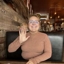 Alyson49's Chat & Dating Profile