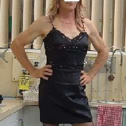 Amy69's Chat & Dating Profile