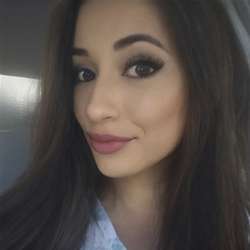 Andrea's Chat & Dating Profile