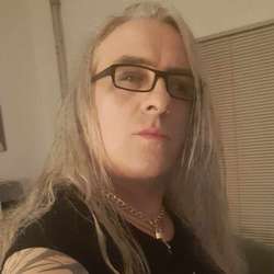 Ashleyhoney's Chat & Dating Profile