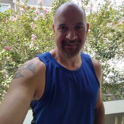 C0nfus3d's Chat & Dating Profile