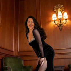 Carla80's Chat & Dating Profile
