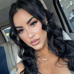 Charllyboy19's Chat & Dating Profile