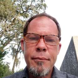 Chris011's Chat & Dating Profile