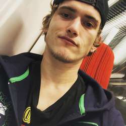Darkside95's Chat & Dating Profile