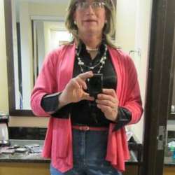 DeeAnne's Chat & Dating Profile