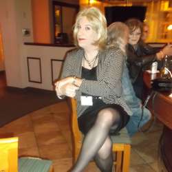 DianePantyhose's Chat & Dating Profile