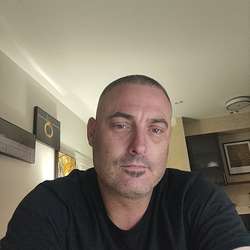 DikPikles07's Chat & Dating Profile