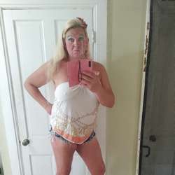 DivaTgirl's Chat & Dating Profile