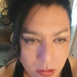 Dulcenylons's Chat & Dating Profile
