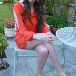 EllaRose's Chat & Dating Profile