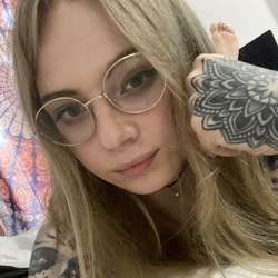 EmilyMicheal's Chat & Dating Profile