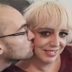 FeliciaRoberts's Chat & Dating Profile