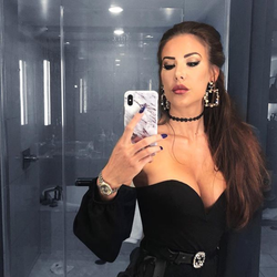 Georgina's Chat & Dating Profile
