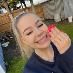 Grace112's Chat & Dating Profile