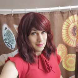 Hailey's Chat & Dating Profile