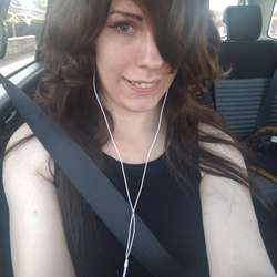 ItsEmily's Chat & Dating Profile