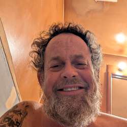 IwannaNow's Chat & Dating Profile
