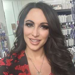 Jennie4me's Chat & Dating Profile
