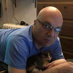 Joe2cats's Chat & Dating Profile