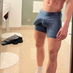 Jshehe's Chat & Dating Profile