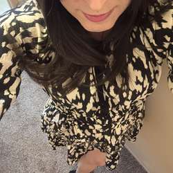 Julieluv84's Chat & Dating Profile