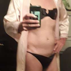JustDeb's Chat & Dating Profile