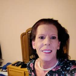 KellyM's Chat & Dating Profile