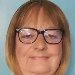 KelseyLou's Chat & Dating Profile