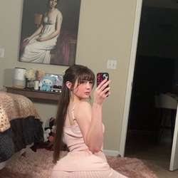 Lana's Chat & Dating Profile