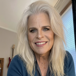 LillyAlexnder58's Chat & Dating Profile