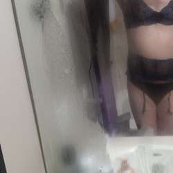 Lisa36's Chat & Dating Profile