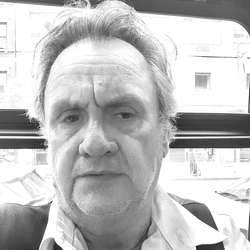 Looking4LOLA's Chat & Dating Profile
