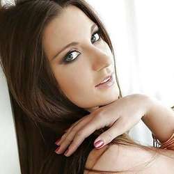 LucySH's Chat & Dating Profile