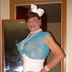 MickiMichaels's Chat & Dating Profile