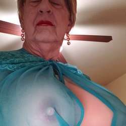 Patti77's Chat & Dating Profile