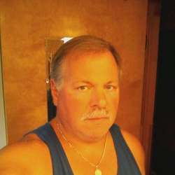 Paul44's Chat & Dating Profile