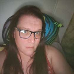Punkypeach's Chat & Dating Profile