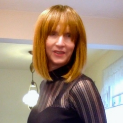 Raquel9's Chat & Dating Profile