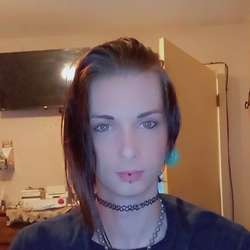 Rinn's Chat & Dating Profile