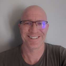 RobinDenver's Chat & Dating Profile