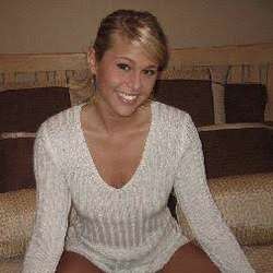 Rose449's Chat & Dating Profile