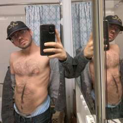 Sharkhunter6893's Chat & Dating Profile