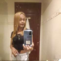 Sheiina's Chat & Dating Profile