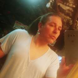 Sherri's Chat & Dating Profile