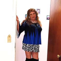 SissyRenie's Chat & Dating Profile