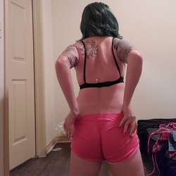 Sissynikki's Chat & Dating Profile