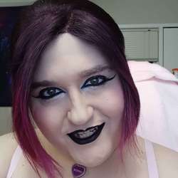 Sophie7447's Chat & Dating Profile